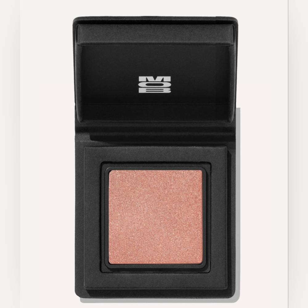 MOB Shimmering Rose Gold Highlighter